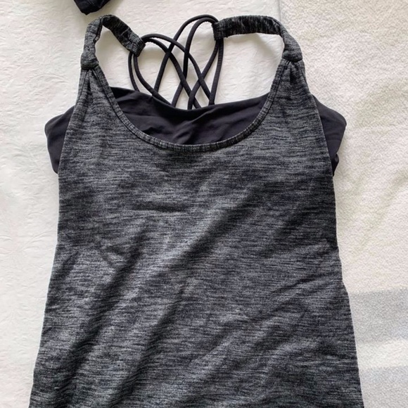 Lululemon Top - Picture 1 of 2